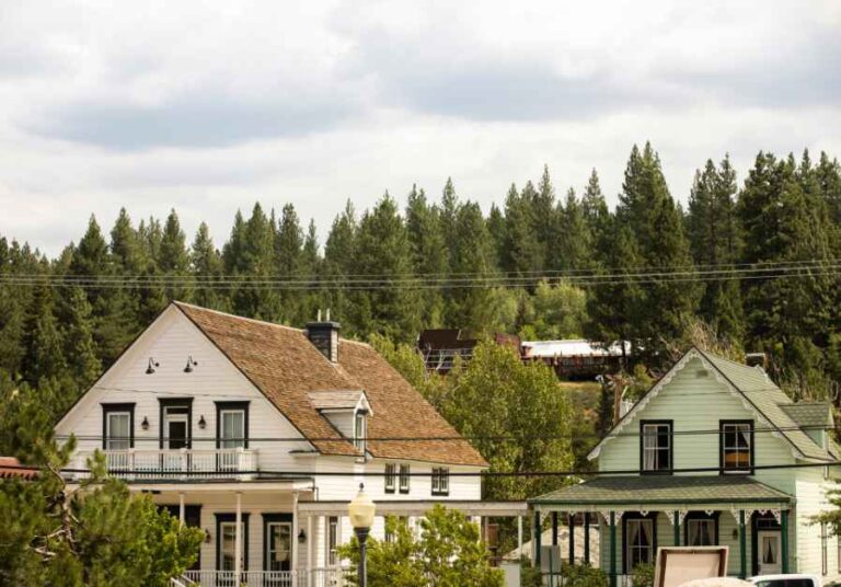 Houses in Tahoe-Truckee